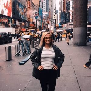 Meet your Posher, Katelyn